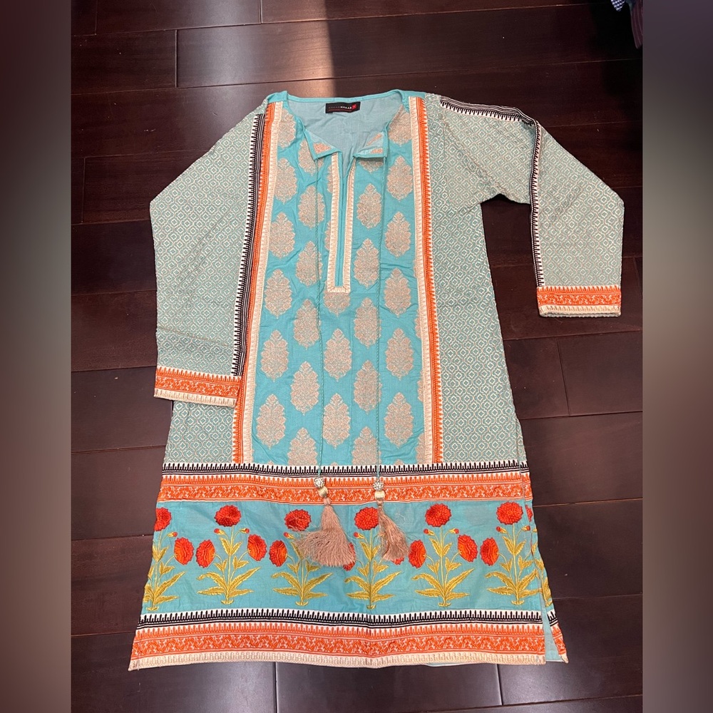 Khaadi Khaas Kurti